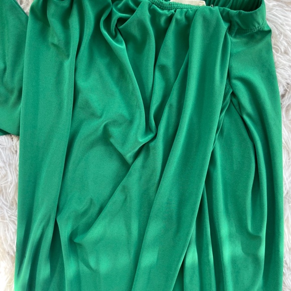 Beachy Set - Picture 3 of 3